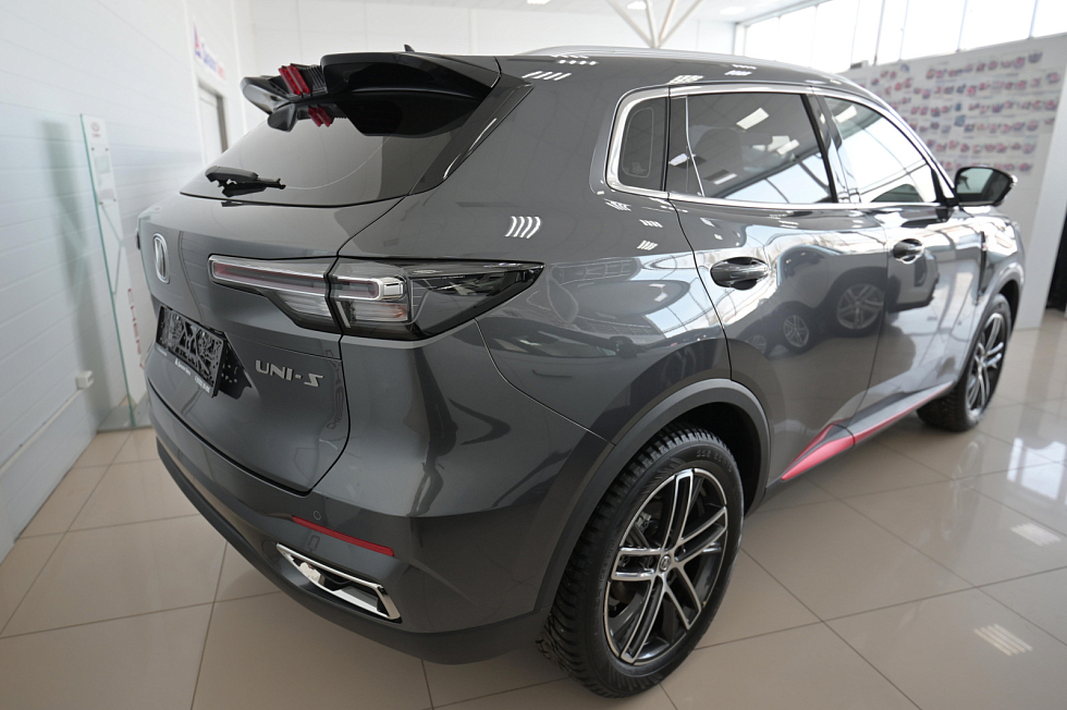 Changan UNI-S Техно, серый