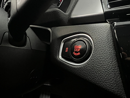 BMW 2 серии Active Tourer 218i Advantage Plus, 2019 года, пробег 76774 км