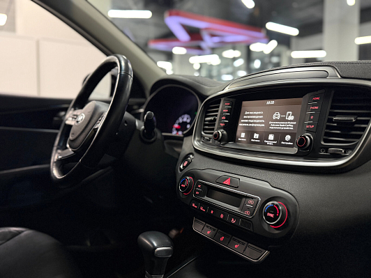 Kia Sorento Luxe, 2019 года, пробег 124577 км