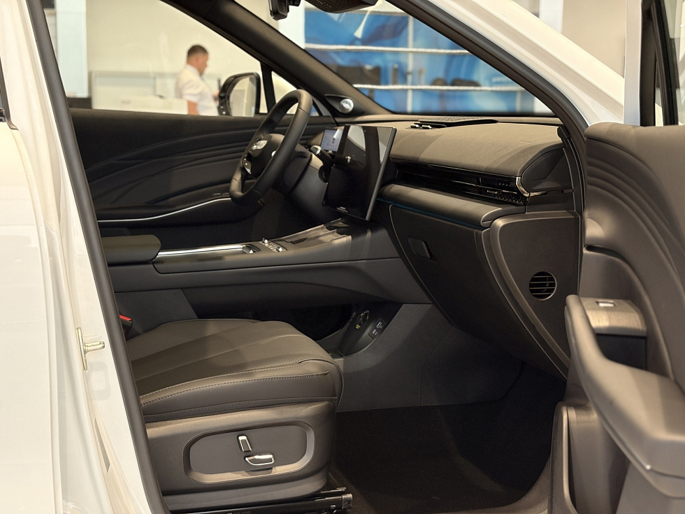 Omoda C7 Актив, белый