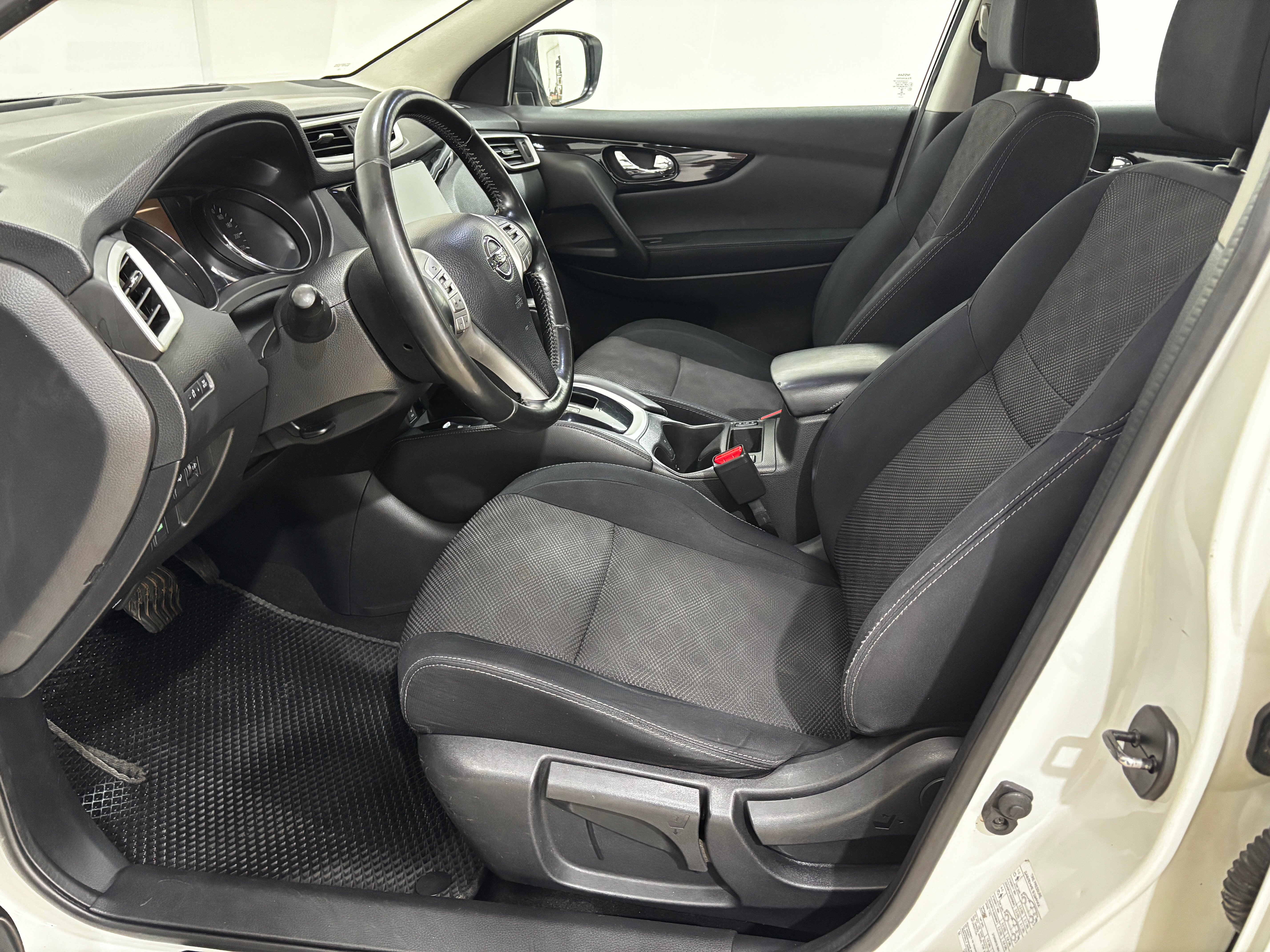 Nissan Qashqai SE, 2014 года, пробег 203619 км