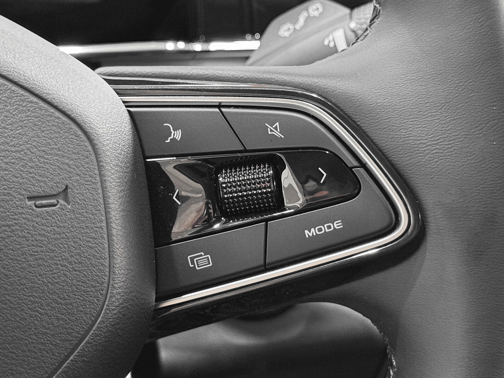 Geely Atlas Люкс, зеленый