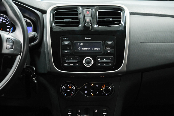 Renault Sandero Privilege, 2017 года, пробег 121000 км