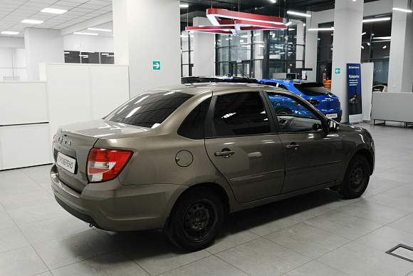 Lada (ВАЗ) Granta Luxe, 2019 года, пробег 134000 км