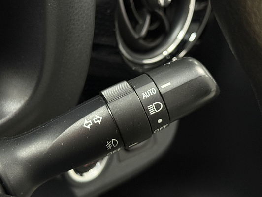 Toyota Vitz, 2019 года, пробег 40127 км