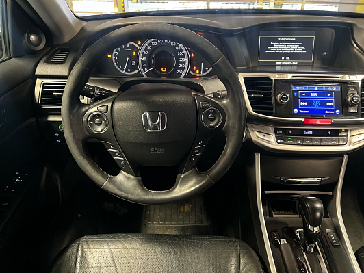 Honda Accord, 2013 года, пробег 250000 км