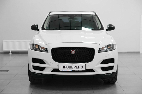 Jaguar F-Pace Pure, 2018 года, пробег 137210 км