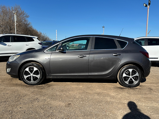 Opel Astra Cosmo, 2011 года, пробег 140765 км