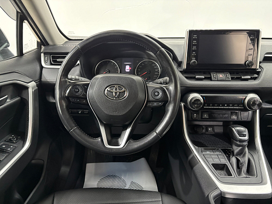 Toyota RAV4 Комфорт, 2020 года, пробег 105140 км