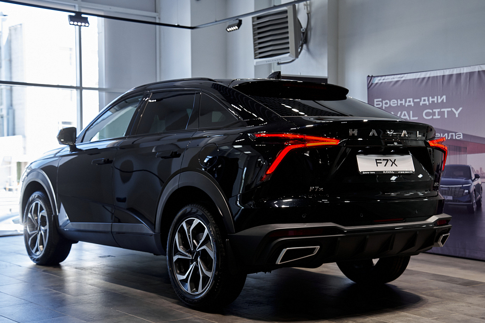 Haval F7x Премиум, черный