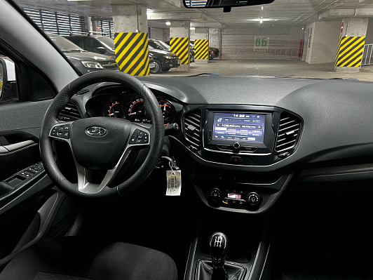 Lada (ВАЗ) Vesta Luxe (2015-2016), 2019 года, пробег 74000 км