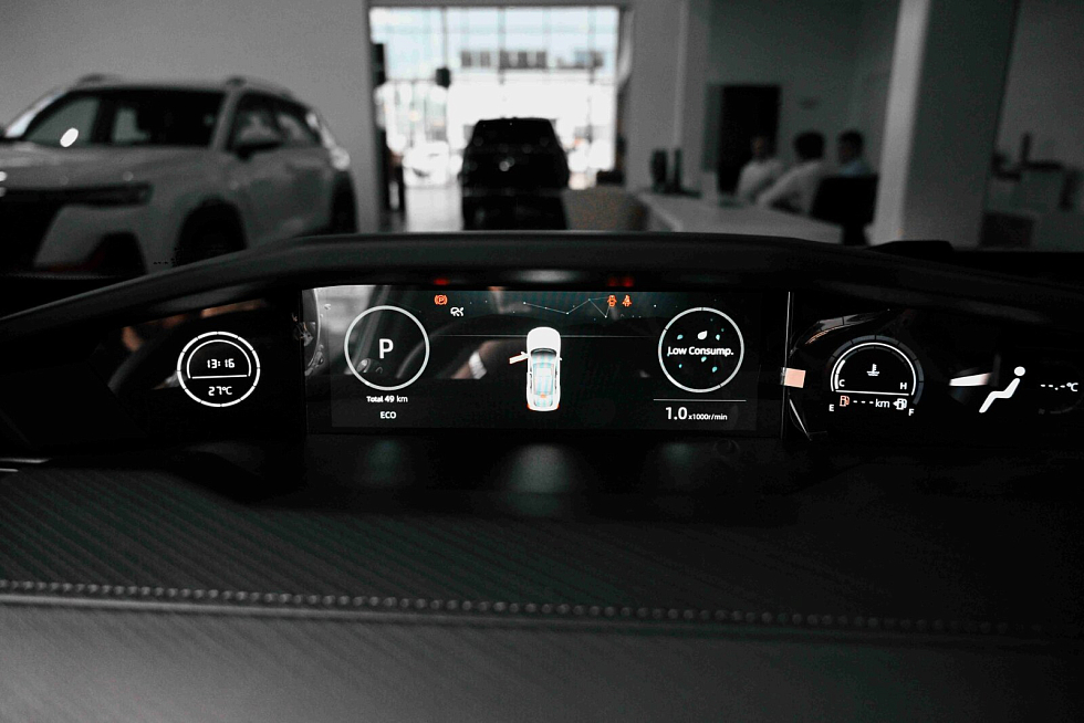 Changan UNI-V Tech, серый