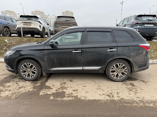 Mitsubishi Outlander Intense+ (2018-2021), 2019 года, пробег 117897 км