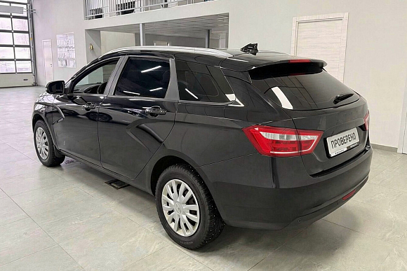 Lada (ВАЗ) Vesta, 2021 года, пробег 135000 км