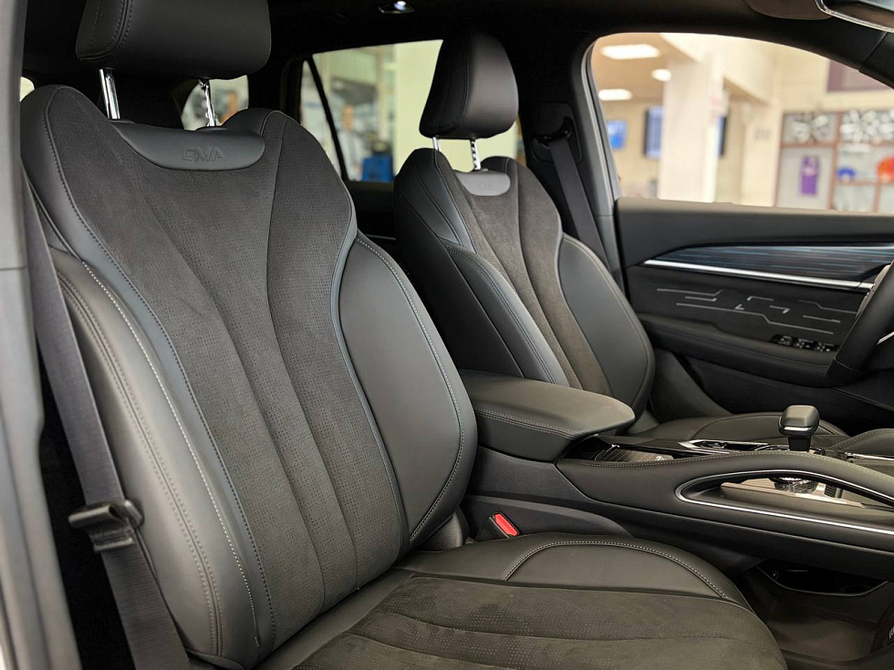 Geely Monjaro Flagship, белый