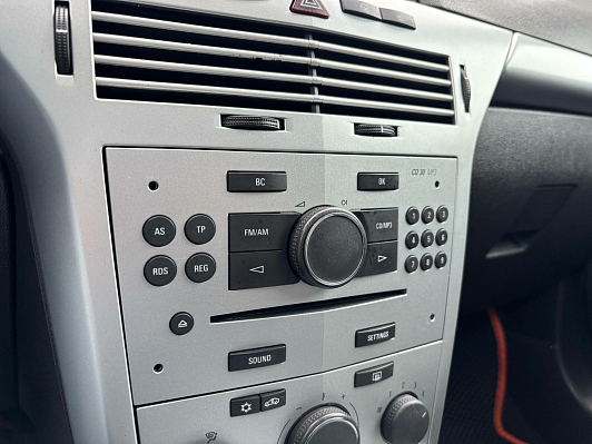 Opel Astra, 2010 года, пробег 194006 км