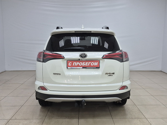 Toyota RAV4, 2017 года, пробег 122842 км