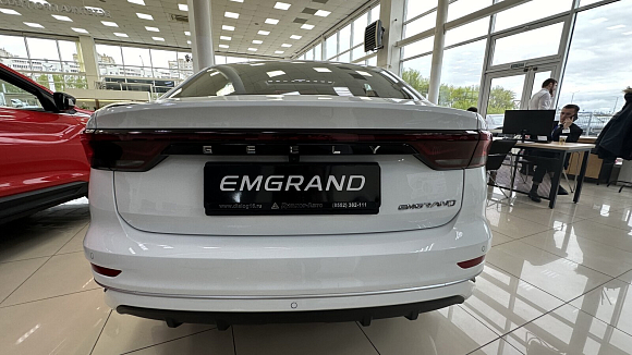 Geely Emgrand Flagship (KZ), белый