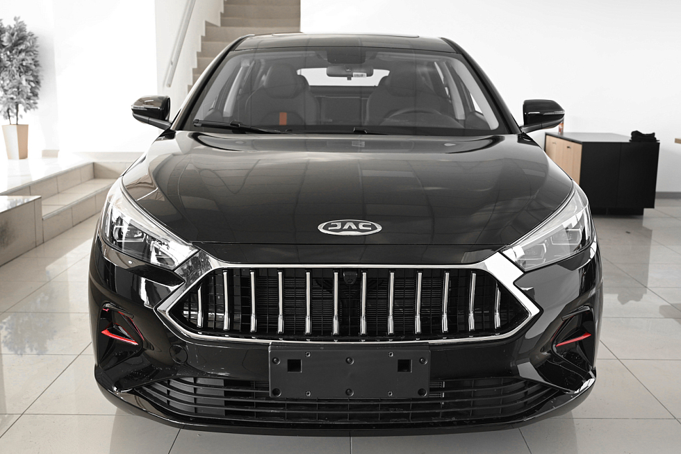 JAC J7 Luxury, черный