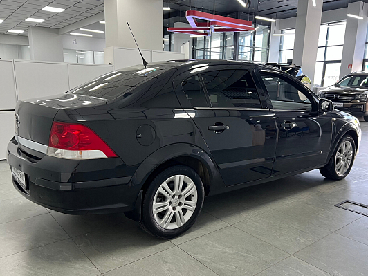 Opel Astra, 2012 года, пробег 178117 км