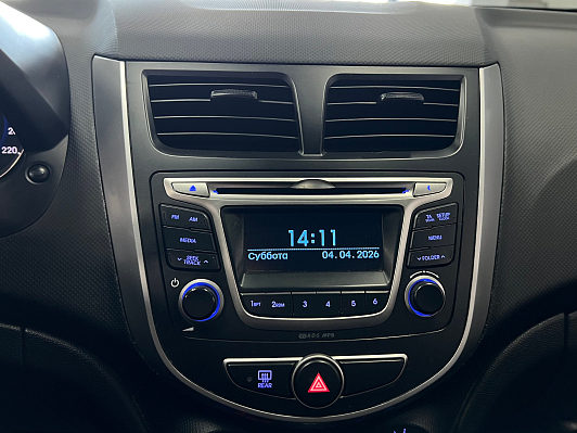 Hyundai Solaris Active, 2016 года, пробег 120000 км