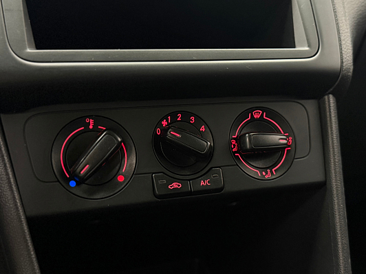 Volkswagen Polo Comfortline, 2017 года, пробег 140982 км
