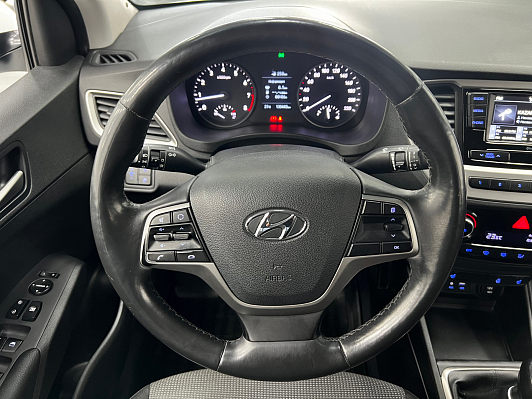 Hyundai Solaris Elegance, 2017 года, пробег 130000 км