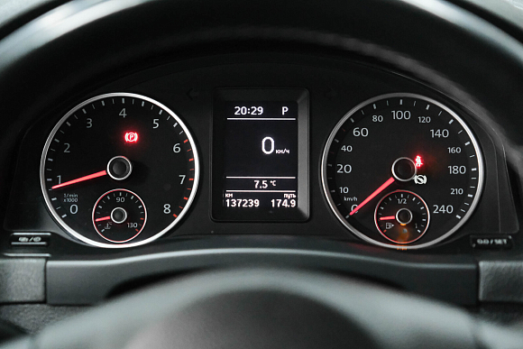 Volkswagen Tiguan CLUB, 2015 года, пробег 137000 км