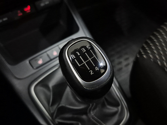 Kia Rio Luxe, 2017 года, пробег 50000 км