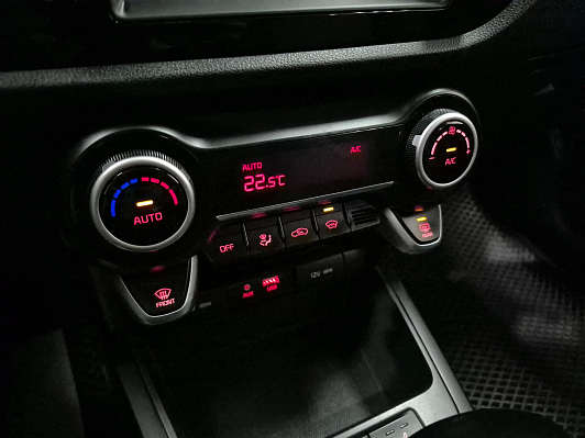 Kia Rio Prestige, 2019 года, пробег 110608 км