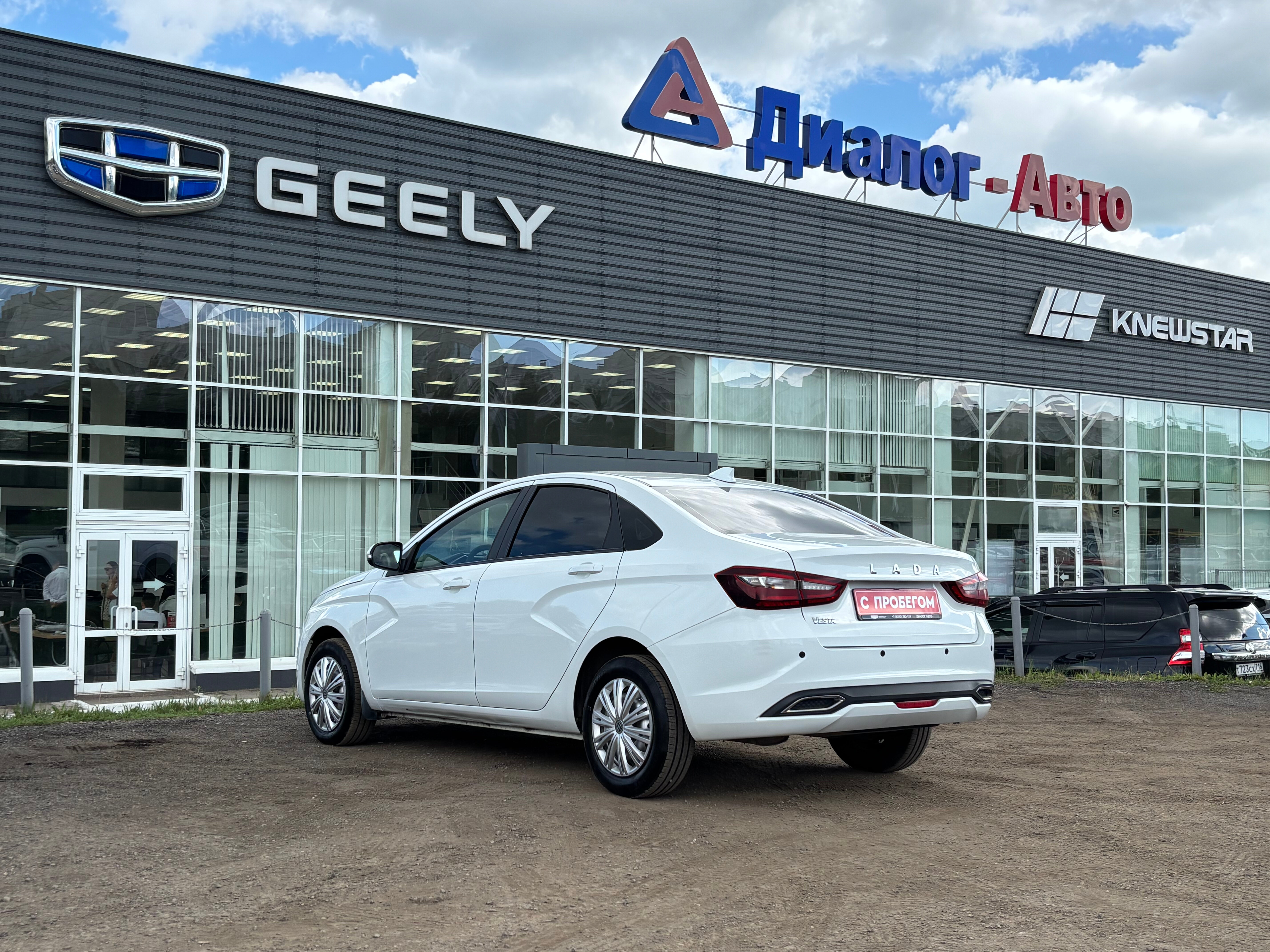 Lada (ВАЗ) Vesta, 2023 года, пробег 107144 км