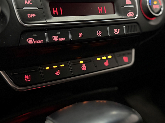 Kia Sorento Prestige, 2019 года, пробег 204000 км