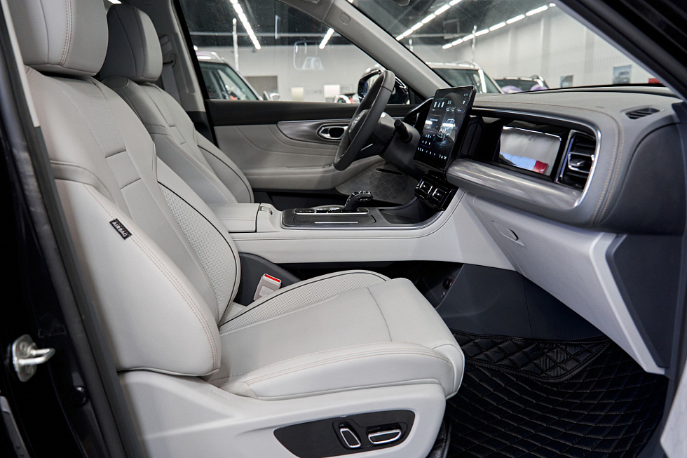 GAC GS8 GL (5 мест), черный