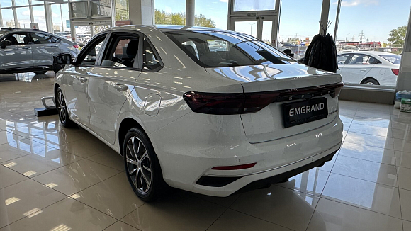 Geely Emgrand Flagship, 2023 года, пробег 1621 км