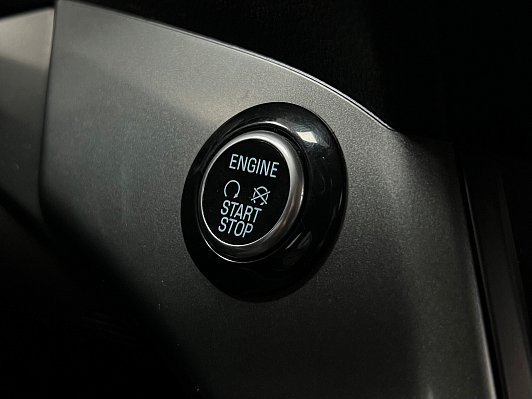 Ford Kuga Trend Plus (2017), 2018 года, пробег 111372 км