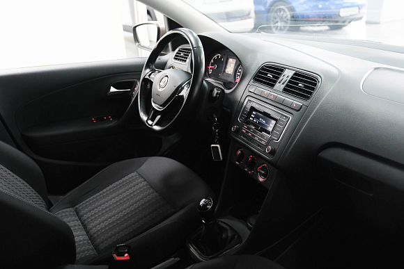 Volkswagen Polo Trendline, 2017 года, пробег 67000 км