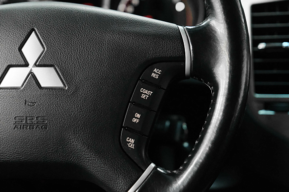 Mitsubishi Pajero Instyle, 2017 года, пробег 150820 км