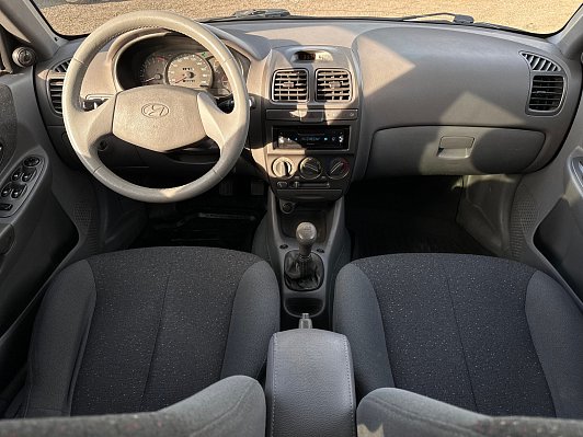 Hyundai Accent, 2010 года, пробег 144915 км