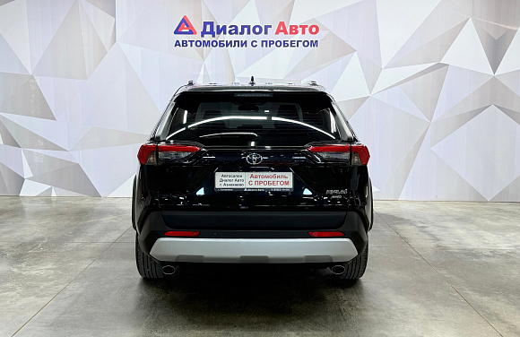 Toyota RAV4 Adventure Plus, 2024 года, пробег 19088 км