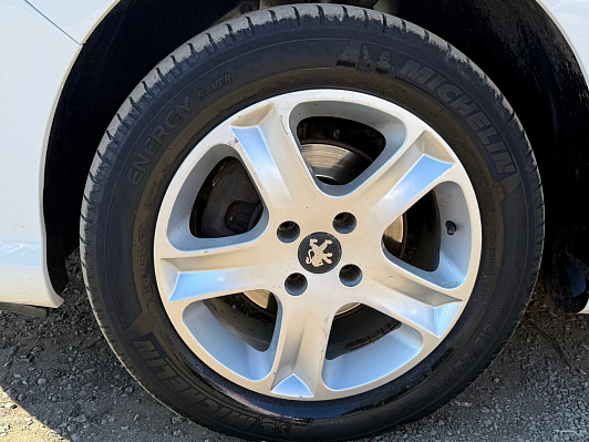 Peugeot 408 Style, 2013 года, пробег 149400 км