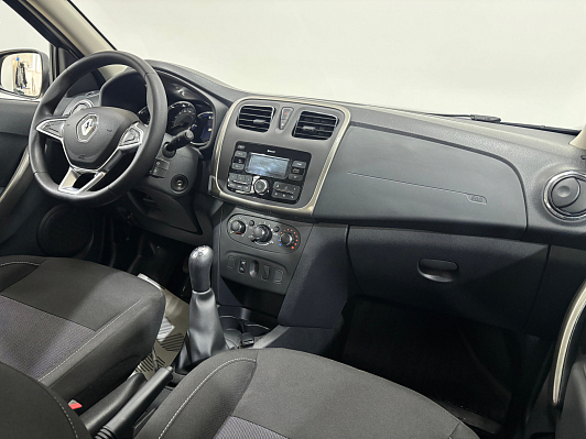 Renault Sandero Stepway Life, 2019 года, пробег 30176 км
