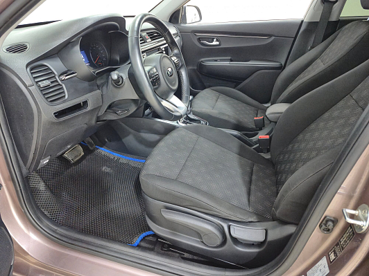 Kia Rio Prestige, 2019 года, пробег 100600 км