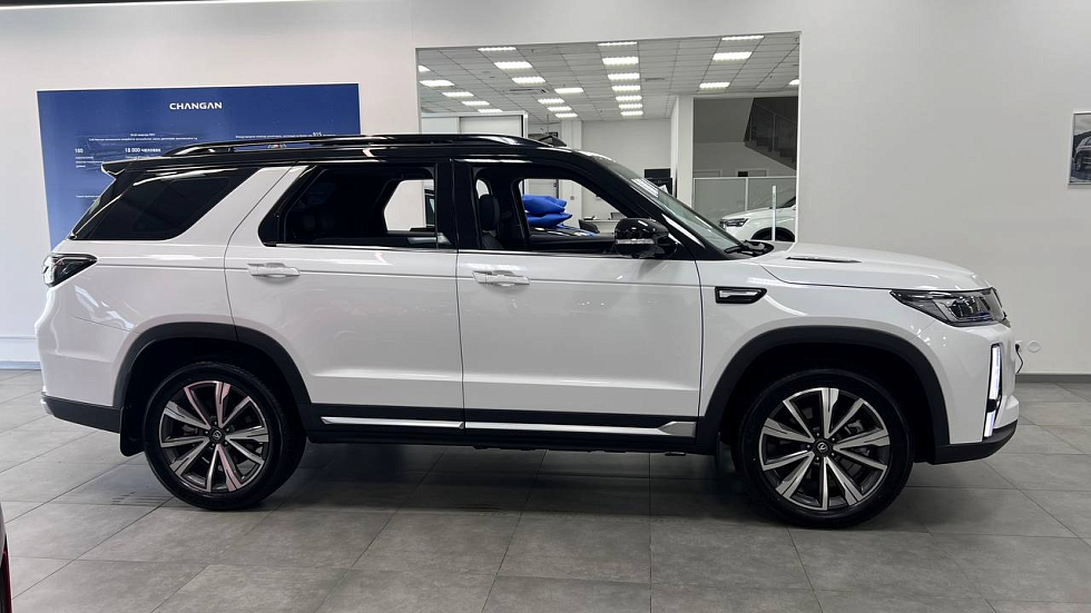 Changan CS95 DLX, белый