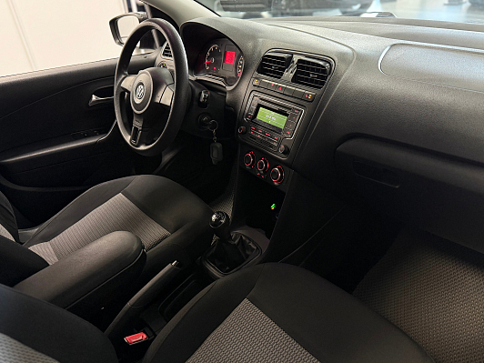 Volkswagen Polo Comfortline, 2013 года, пробег 230000 км