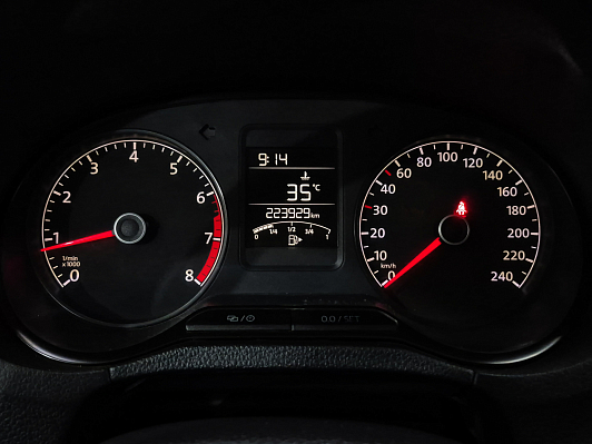Volkswagen Polo Sochi Edition, 2015 года, пробег 223926 км