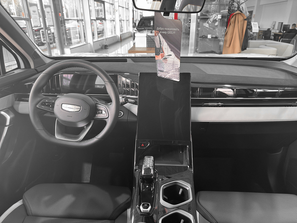 Geely Atlas Flagship, белый