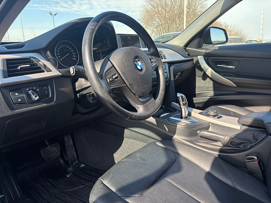 BMW 3 серии 320i SE, 2014 года, пробег 170000 км