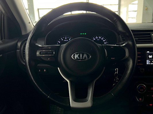 Kia Rio Luxe, 2020 года, пробег 67000 км