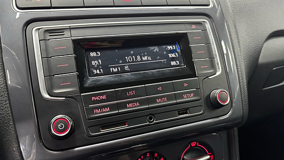 Volkswagen Polo SELECT, 2020 года, пробег 71000 км