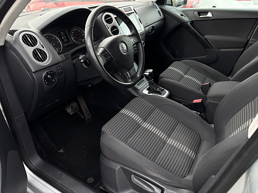 Volkswagen Tiguan Track&Field, 2010 года, пробег 235583 км